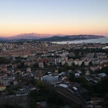 Alojamento de Acomodação e Pequeno-almoço 88 Miglia La Spezia